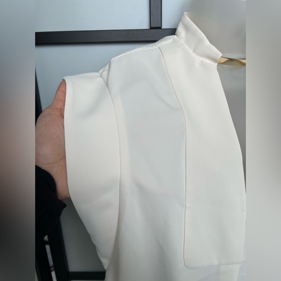 NWT Zimmermann Ivory Pendant Top Sz AU 1 Small Sleeveless Vneck - Picture 4 of 13